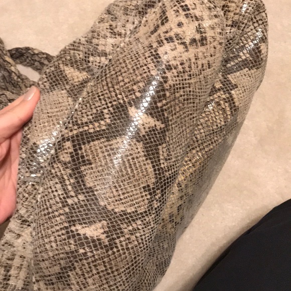 Snake print Michael Kors shoulder bag - Picture 6 of 8